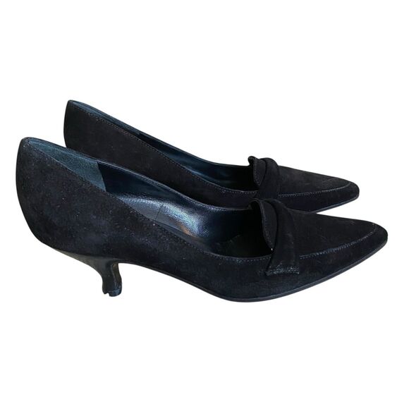 Salvatore Ferragamo Black Suede Pumps 6B Pointed Toe Kitten Heel Party Office - Picture 2 of 11